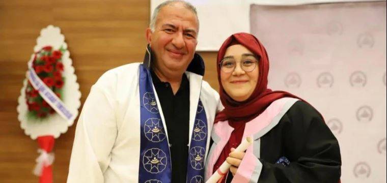 Bülent Hoca mezuniyet töreninde 1